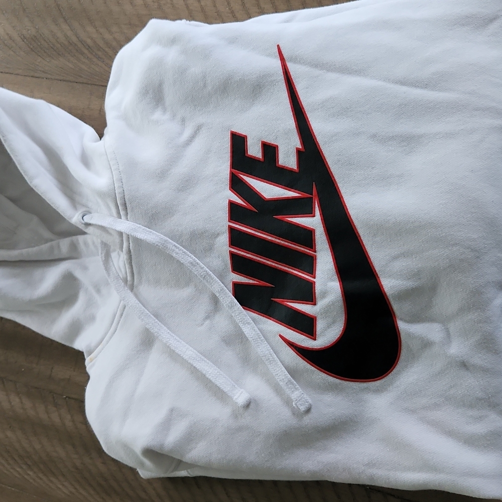Nike white pull over hoodie men's medium